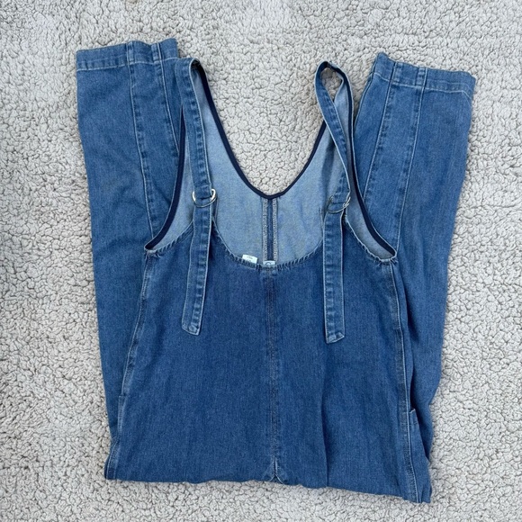 Boutique Blue Denim jumpsuit Overalls - Picture 3 of 7